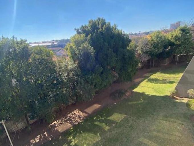 2 Bedroom Apartment for Sale For Sale in Ferndale - JHB - MR581955