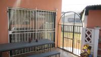 Patio - 7 square meters of property in Daleside