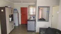 Lounges - 11 square meters of property in Daveyton