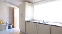 Kitchen - 18 square meters of property in Sophiatown