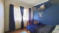 Bed Room 1 - 12 square meters of property in Garsfontein