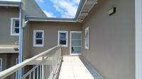 Balcony - 11 square meters of property in Bryanston