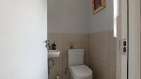 Guest Toilet - 2 square meters of property in Bryanston