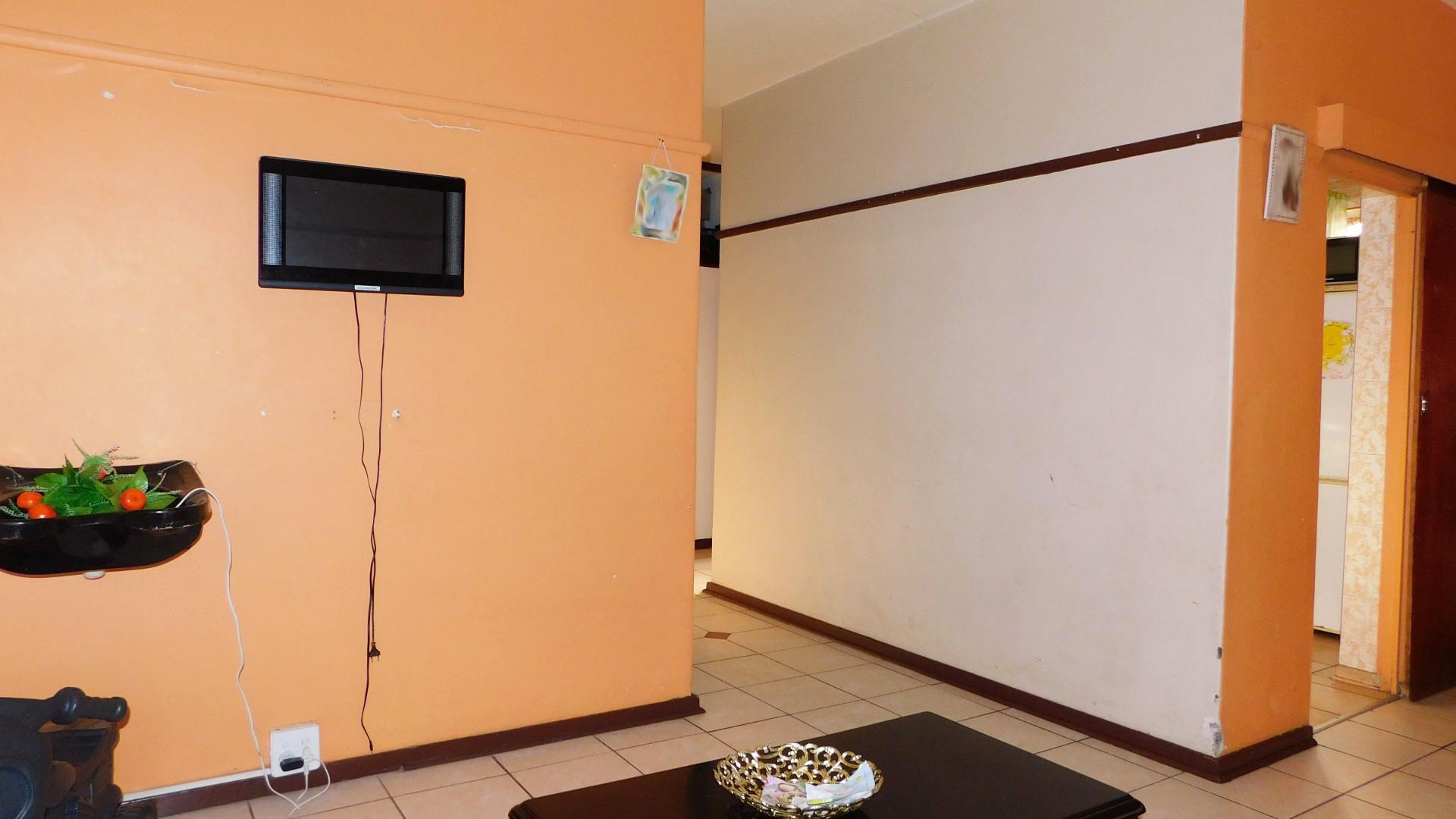 Lounges - 14 square meters of property in Pietermaritzburg (KZN)