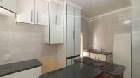 Kitchen - 16 square meters of property in Sonland Park