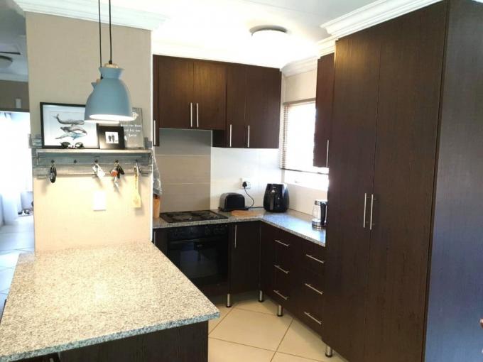 3 Bedroom Simplex for Sale For Sale in Highveld - MR586363