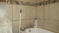 Bathroom 1 - 7 square meters of property in Kensington - JHB
