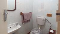 Guest Toilet - 3 square meters of property in Windsor West