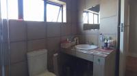 Bathroom 1 - 7 square meters of property in Fishers Hill