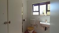 Main Bathroom - 20 square meters of property in Fishers Hill