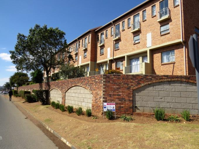 1 Bedroom Simplex for Sale For Sale in Edenvale - MR587227