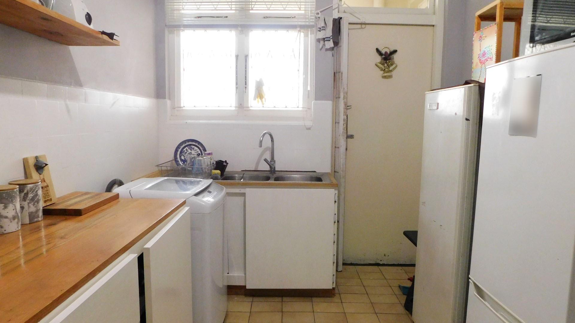 Kitchen - 11 square meters of property in Bulwer (Dbn)
