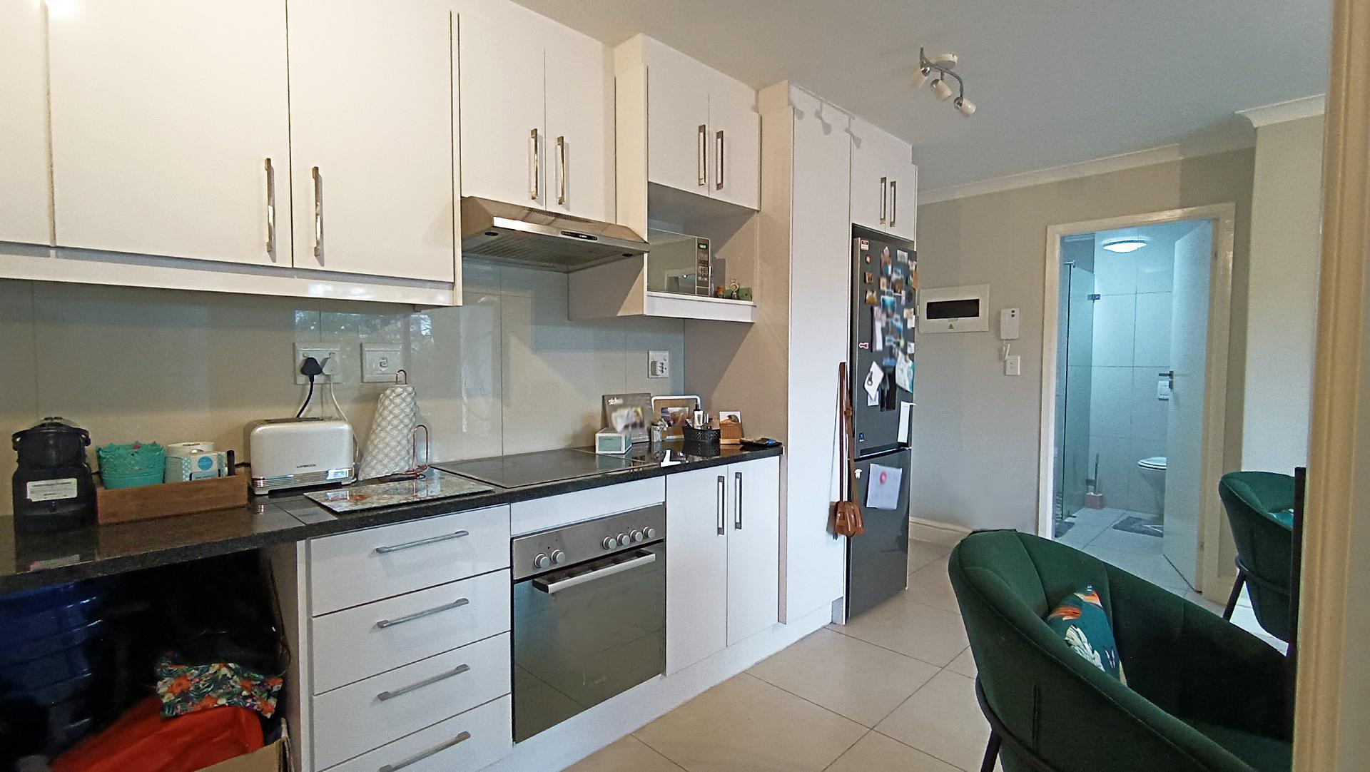 Kitchen - 17 square meters of property in Kenilworth - CPT