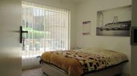 Bed Room 2 - 6 square meters of property in Oakdene
