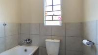 Bathroom 1 - 5 square meters of property in Kirkney