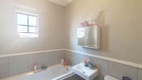 Bathroom 1 - 4 square meters of property in South Hills