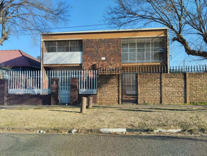 Apartment for Sale For Sale in Kenilworth - JHB - MR589575
