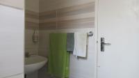 Main Bathroom - 4 square meters of property in Ormonde