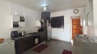 Kitchen - 14 square meters of property in Vorna Valley