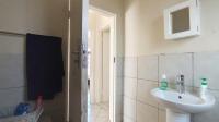 Bathroom 1 - 5 square meters of property in Kirkney