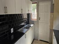 Kitchen of property in Caversham Glen