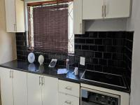 Kitchen of property in Caversham Glen