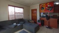 Lounges - 15 square meters of property in Clayville