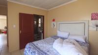 Main Bedroom - 16 square meters of property in Clayville