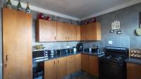 Kitchen - 8 square meters of property in Sunward park