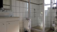 Bathroom 3+ - 25 square meters of property in Krugersdorp