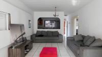 Lounges - 29 square meters of property in Scottsville PMB