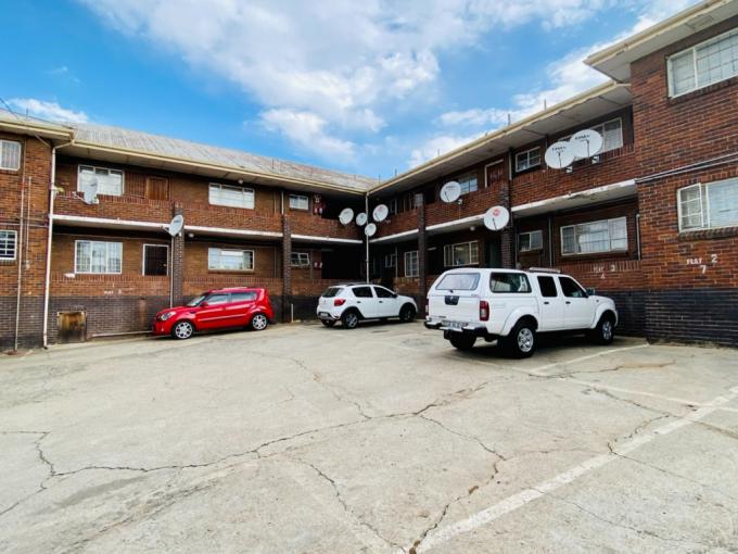 1 Bedroom Apartment for Sale For Sale in Rosettenville - MR591675