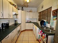 Kitchen of property in Esther Park
