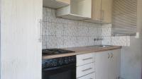 Kitchen - 10 square meters of property in Fleurhof