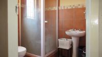 Main Bathroom - 5 square meters of property in Albertsdal