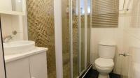 Bathroom 1 - 4 square meters of property in Moorton