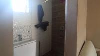 Bathroom 1 - 3 square meters of property in Croydon