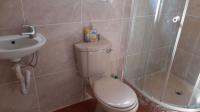 Main Bathroom - 4 square meters of property in Glen Ridge (Gauteng - West)