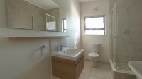 Bathroom 2 - 7 square meters of property in Sharonlea