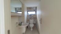 Guest Toilet - 3 square meters of property in Sharonlea