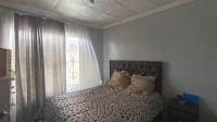 Bed Room 1 - 11 square meters of property in Norkem park
