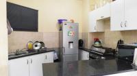Kitchen - 7 square meters of property in Palmiet
