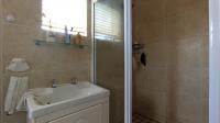 Main Bathroom - 5 square meters of property in Northgate (JHB)