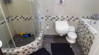 Bathroom 1 - 7 square meters of property in Pinetown 