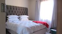 Bed Room 1 - 11 square meters of property in Alveda