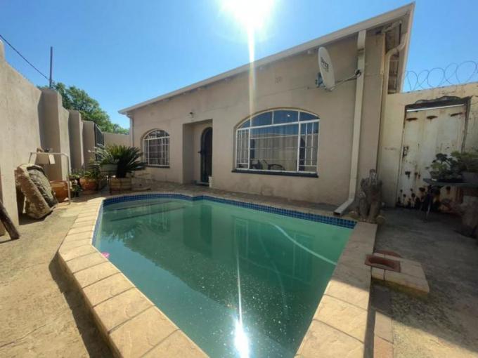 3 Bedroom House for Sale For Sale in Newlands - JHB - MR596346