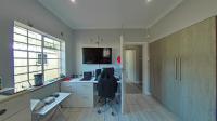 Bed Room 2 - 15 square meters of property in Pinelands