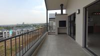 Balcony - 24 square meters of property in Jukskei View