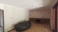 Informal Lounge - 16 square meters of property in Eastleigh