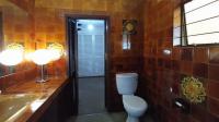 Bathroom 2 - 7 square meters of property in Eastleigh